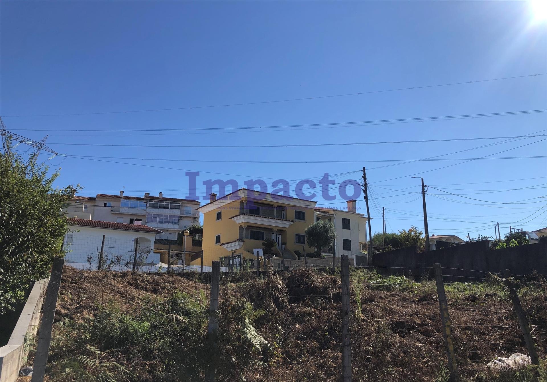 Terreno Urbano  Venda em Oliveira de Azeméis, Santiago de Riba-Ul, Ul, Macinhata da Seixa e Madail,Oliveira de Azeméis