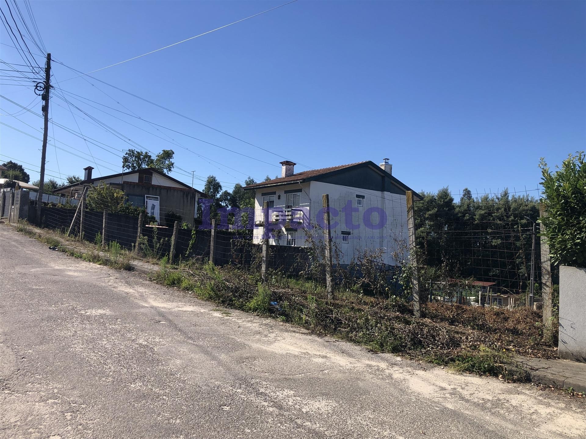 Terreno Urbano  Venda em Oliveira de Azeméis, Santiago de Riba-Ul, Ul, Macinhata da Seixa e Madail,Oliveira de Azeméis