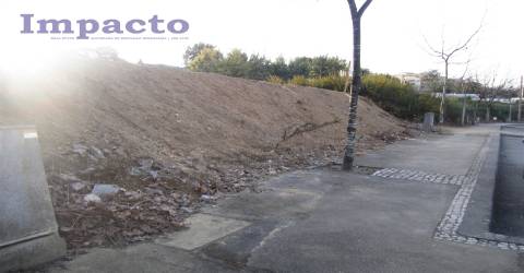 Lote de terreno para construção de moradia individual