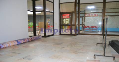 Loja comercial  em São João da Madeira