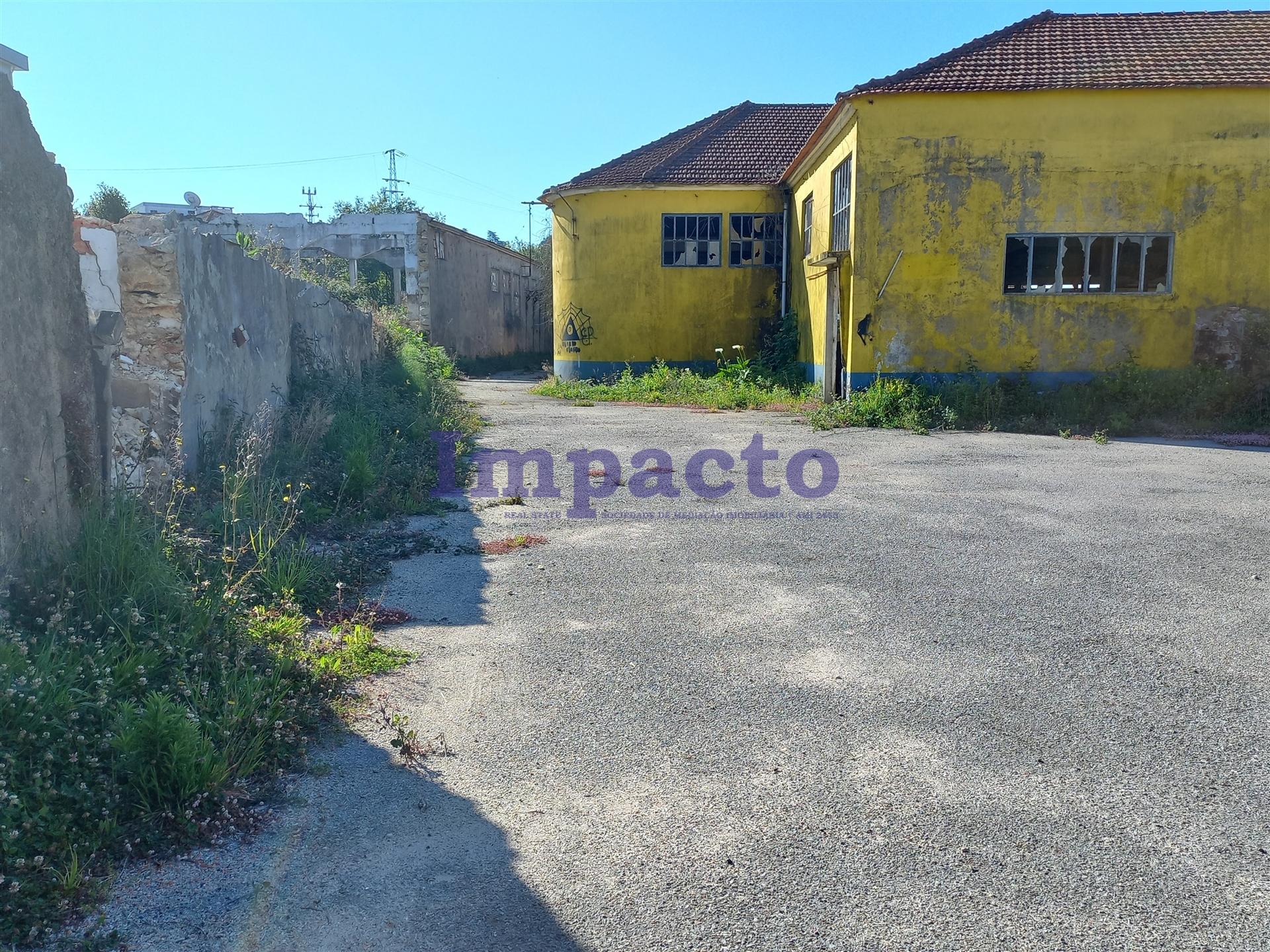 Terreno  Venda em Oliveira de Azeméis, Santiago de Riba-Ul, Ul, Macinhata da Seixa e Madail,Oliveira de Azeméis