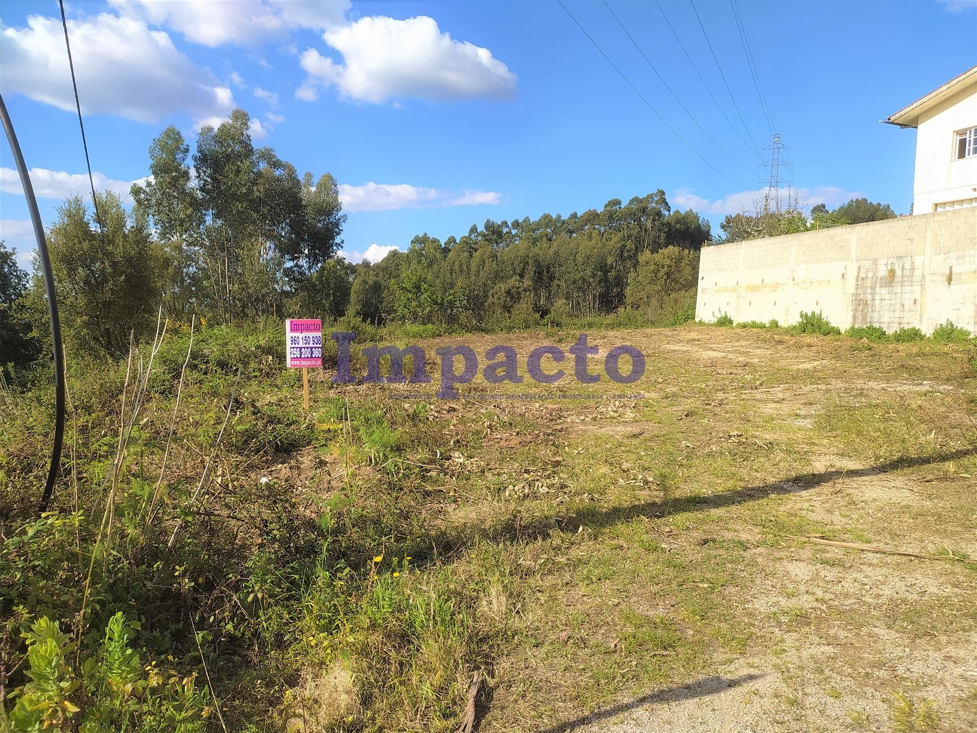 Lote de terreno para construção de moradia unifamiliar em Macinhata da Seixa, Oliveira de Azeméis