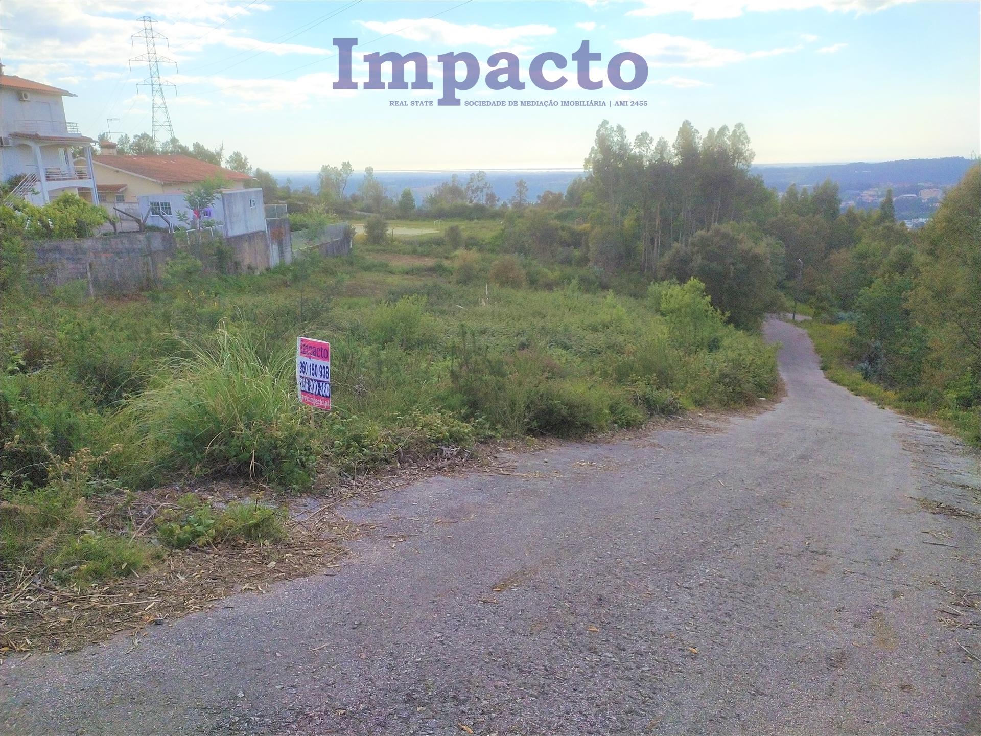 Lote de terreno para construção de moradia unifamiliar em Macinhata da Seixa, Oliveira de Azeméis