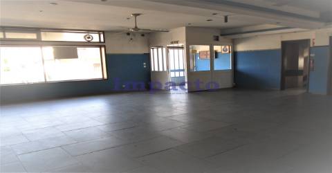 Loja para arrendamento em Romariz, Santa Maria da Feira