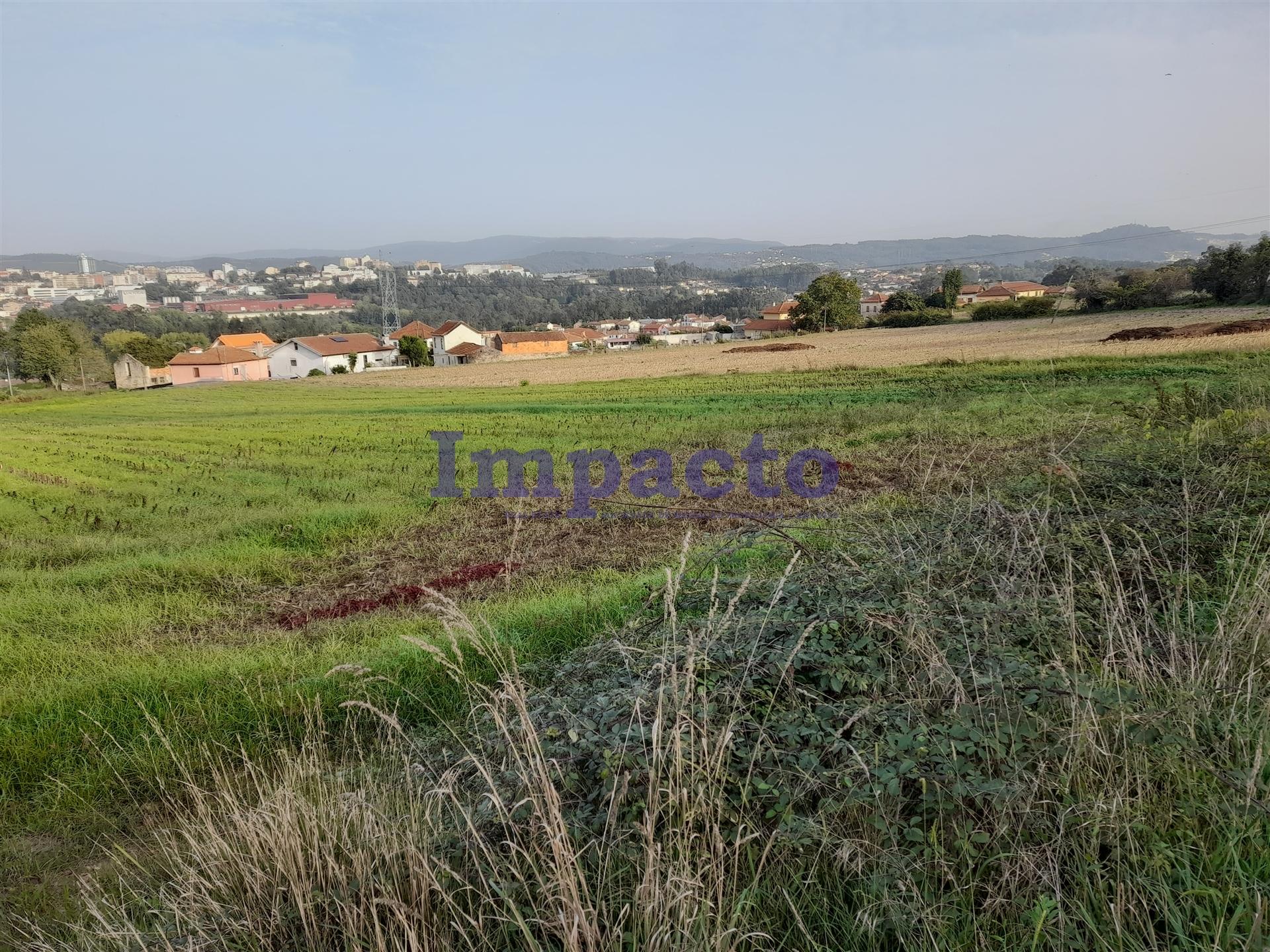 Terreno  Venda em Oliveira de Azeméis, Santiago de Riba-Ul, Ul, Macinhata da Seixa e Madail,Oliveira de Azeméis