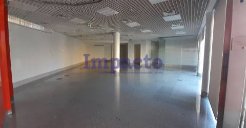 Loja em São João da Madeira para arrendar