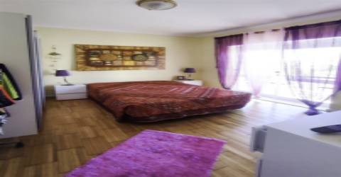 Apartamento Duplex T3+2 a 200 mts da praia de Buarcos com  jardim privativo e lugar de garagem.