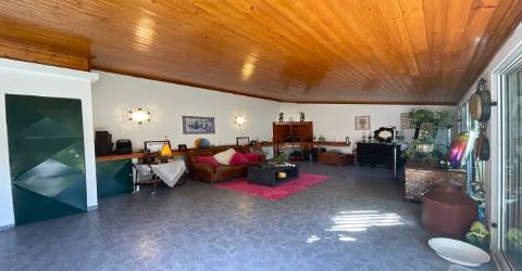 Apartamento Duplex T3+2 a 200 mts da praia de Buarcos com  jardim privativo e lugar de garagem.