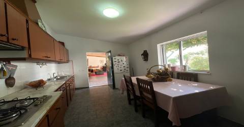 Apartamento Duplex T3+2 a 200 mts da praia de Buarcos com  jardim privativo e lugar de garagem.