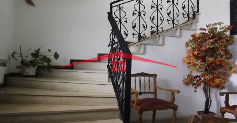 Excelente Armazém Industrial - São João da Madeira