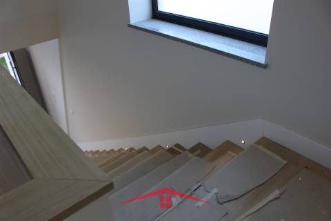 MORADIA T3 NOVA - AVEIRO - OLIVEIRA DE AZEMEIS