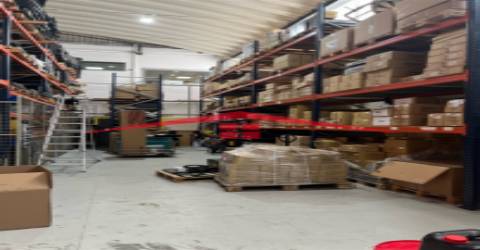 Excelente Armazém industrial para venda  - Cortegaça