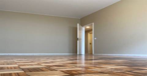 T2 na Foz Velha remodelado junto ao rio e mar