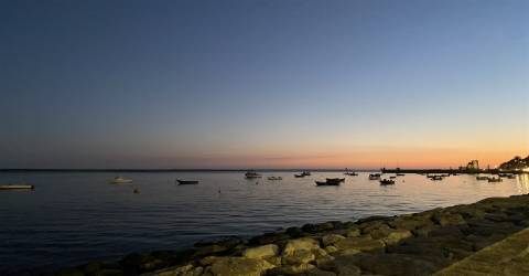 T2 na Foz Velha remodelado junto ao rio e mar