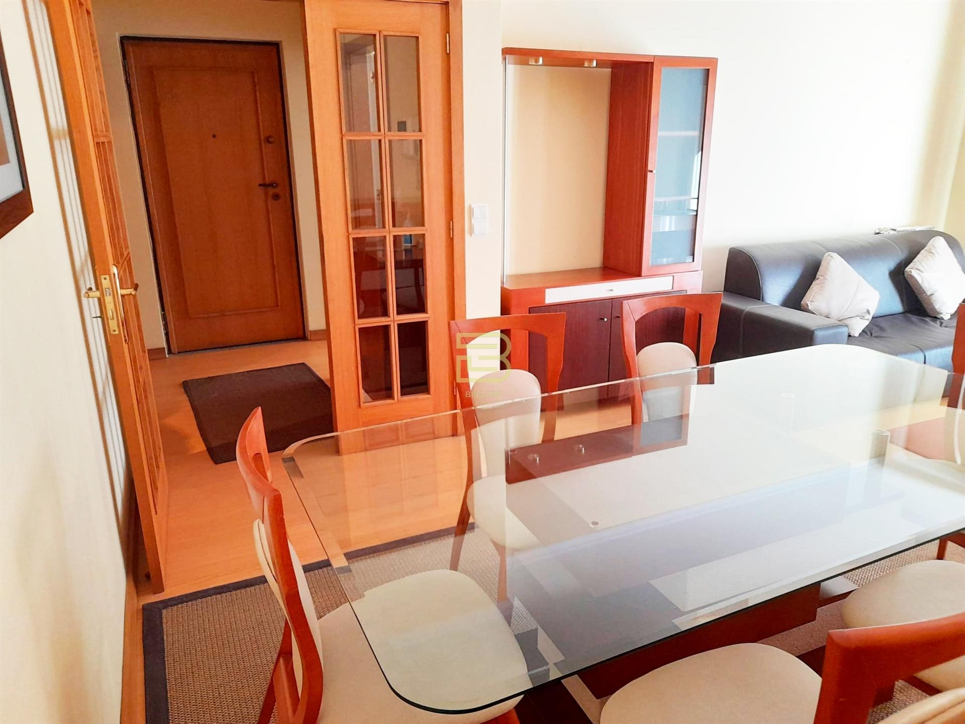 Apartamento T2 em Jovim, Gondomar para arrendamento.