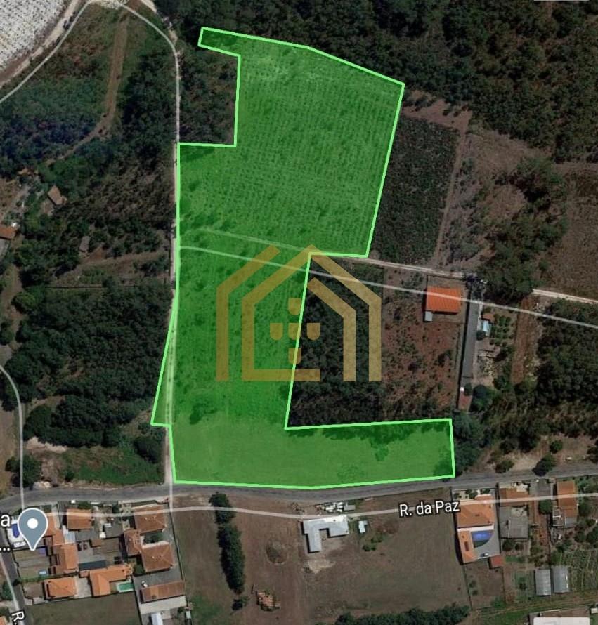 Terreno 22800m2, constrói em 3693 metros junto praia e estrada (eletricidade,água,esgotos) Portugal