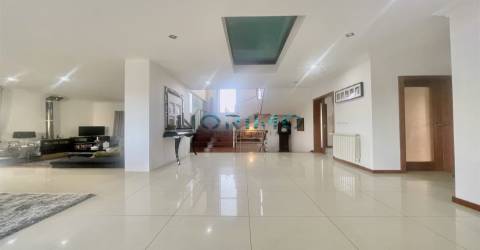 Moradia T4 Venda em Aver-o-Mar, Amorim e Terroso,Póvoa de Varzim