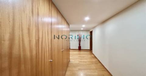 Apartamento T3 Venda em Póvoa de Varzim, Beiriz e Argivai,Póvoa de Varzim