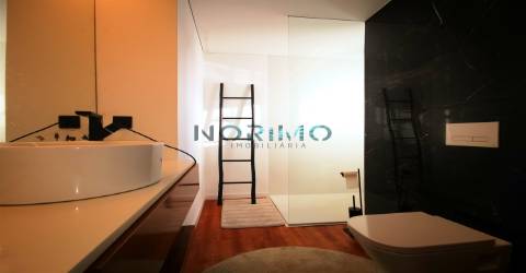 Apartamento T3 - Vista Frontal de Mar (1ª linha)