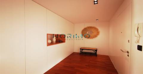 Apartamento T3 - Vista Frontal de Mar (1ª linha)