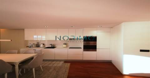 Apartamento T3 - Vista Frontal de Mar (1ª linha)