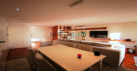 Apartamento T3 - Vista Frontal de Mar (1ª linha)