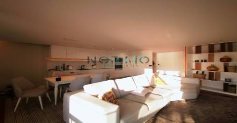 Apartamento T3 - Vista Frontal de Mar (1ª linha)