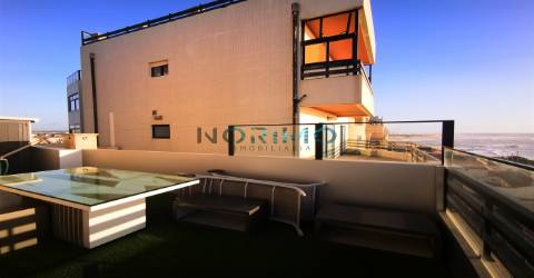 Apartamento T3 - Vista Frontal de Mar (1ª linha)