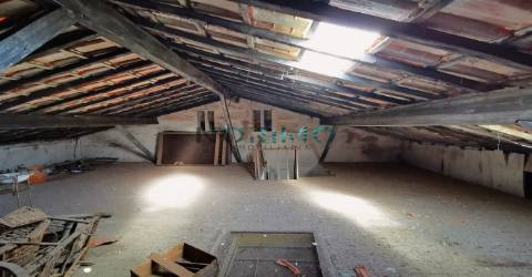 Moradia para Reconstrução com terreno - Centro Póvoa de Varzim