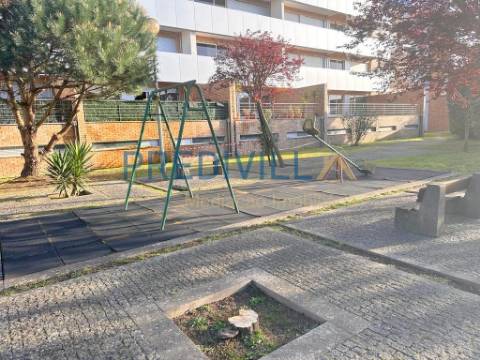 Apartamento T3 Arrendamento em Moreira,Maia