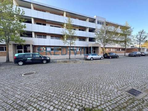 Apartamento T3 Arrendamento em Moreira,Maia