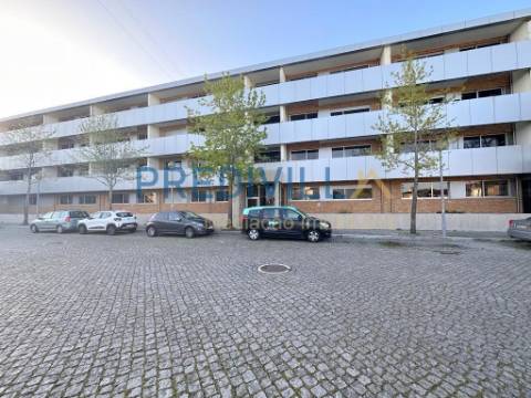 Apartamento T3 Arrendamento em Moreira,Maia