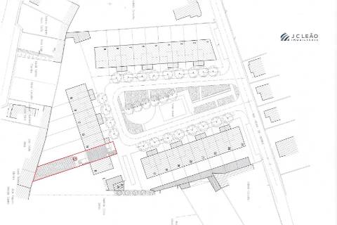 Terreno para construção de Moradia de 2 frentes