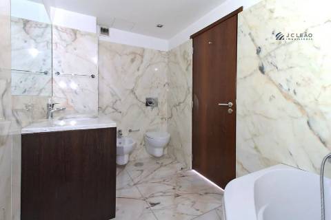 Apartamento T3 com 180 m2 no condomínio dos Choupos em Santo Tirso