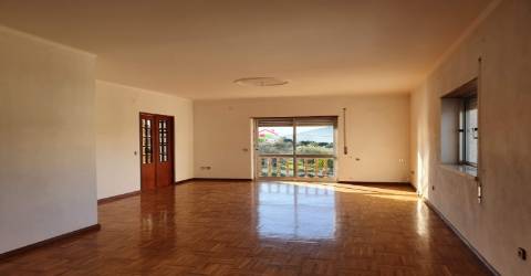 Moradia T5 Venda em Minde,Alcanena