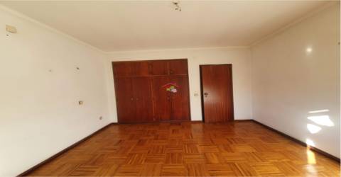 Moradia T5 Venda em Minde,Alcanena