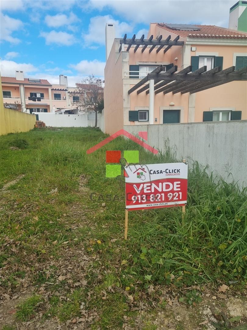 Lote de Terreno T3 Venda em Santarém (Marvila), Santa Iria da Ribeira de Santarém, Santarém (São Salvador) e Santarém (São Nicolau),Santarém