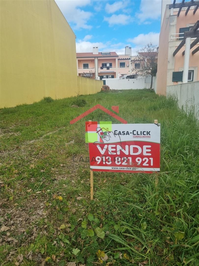 Lote de Terreno T3 Venda em Santarém (Marvila), Santa Iria da Ribeira de Santarém, Santarém (São Salvador) e Santarém (São Nicolau),Santarém