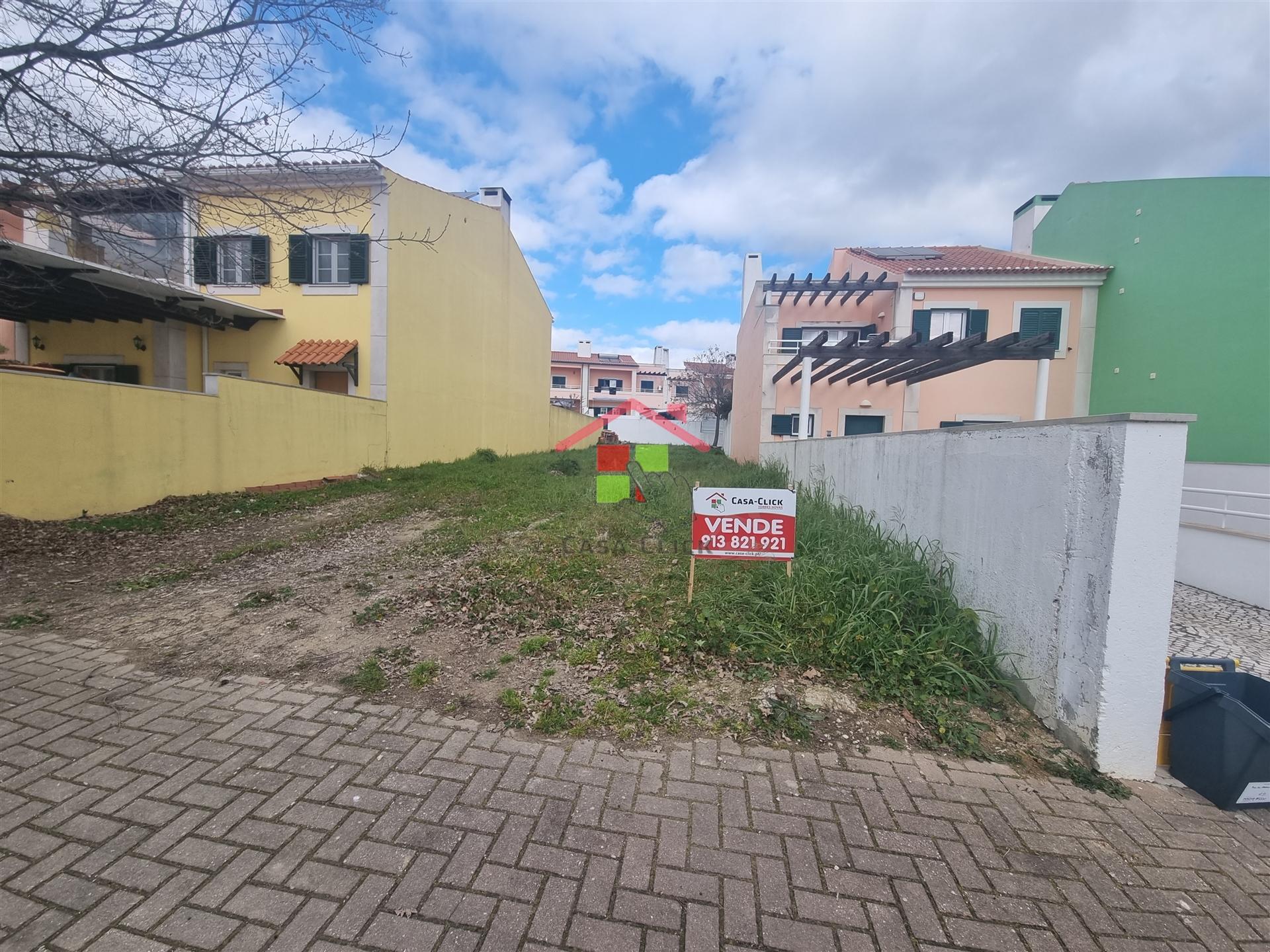 Lote de Terreno T3 Venda em Santarém (Marvila), Santa Iria da Ribeira de Santarém, Santarém (São Salvador) e Santarém (São Nicolau),Santarém