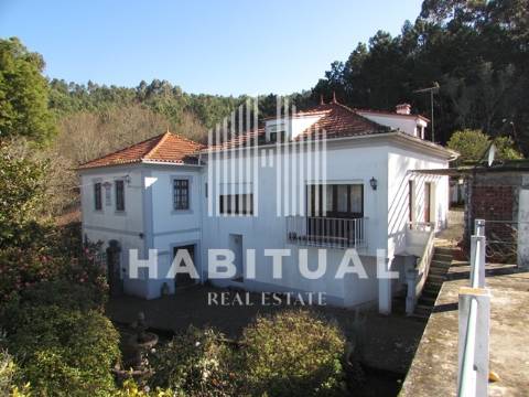 Quinta em Seixas com 40.000 m2 e vistas rio Minho