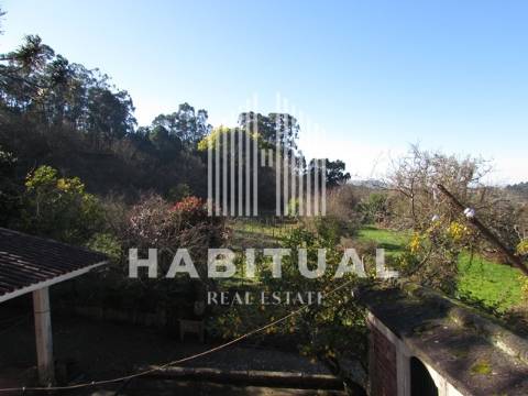 Quinta em Seixas com 40.000 m2 e vistas rio Minho