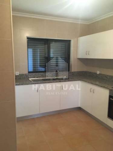 Moradia Isolada T4 em CAMPOS ( ARRENDADA)