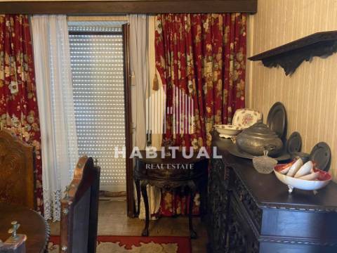 Moradia Isolada T4 em pleno Centro de Viana do Castelo com jardim