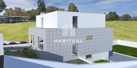 Lote com projeto em Venade