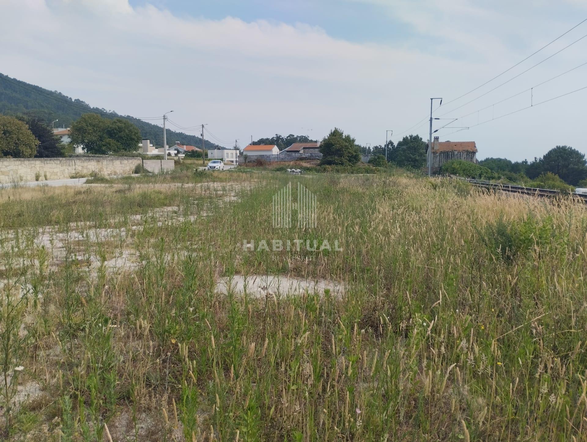 Terreno em Carreço com 498 m2 -Vistas mar