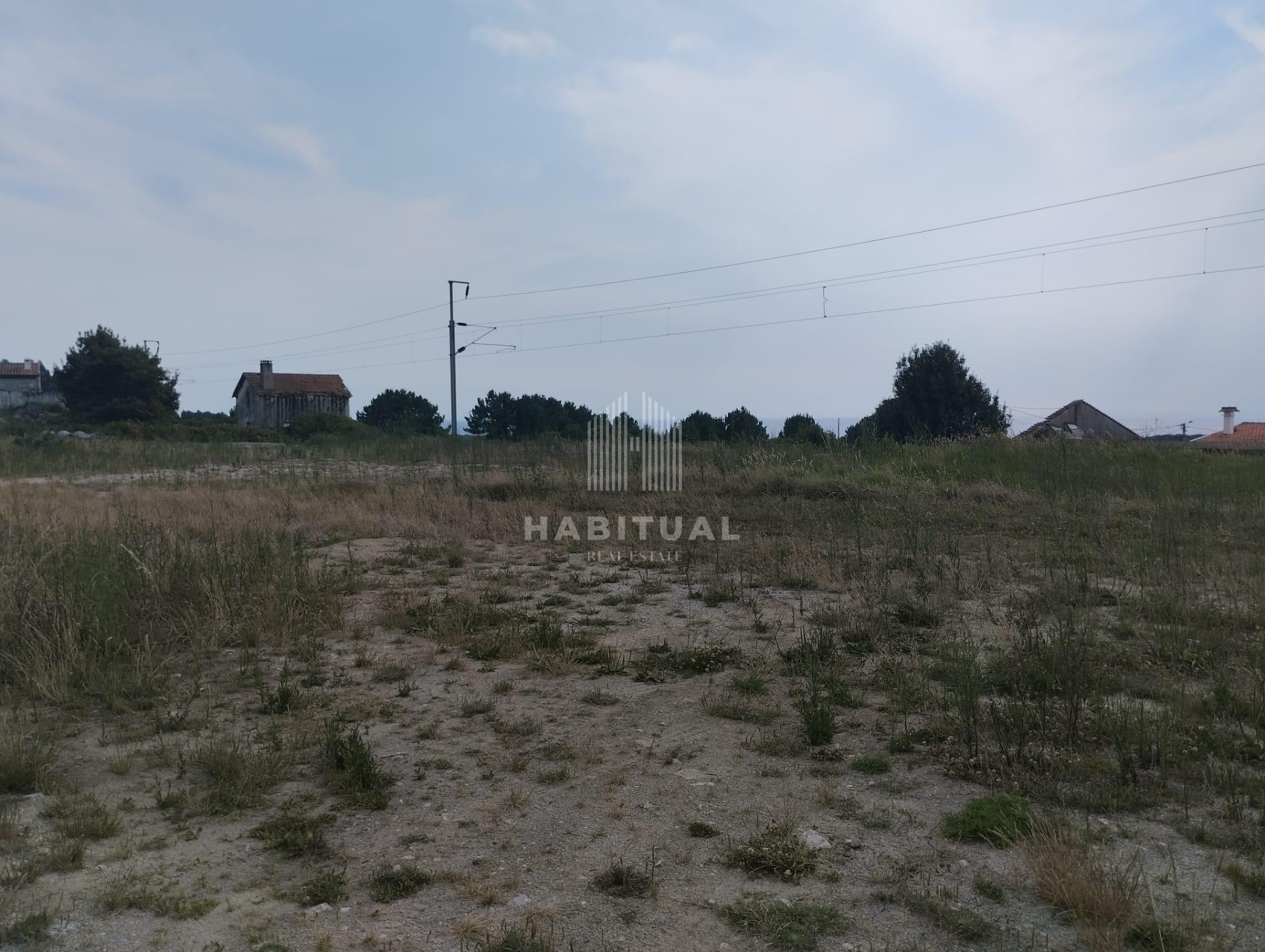 Terreno em Carreço com 498 m2 -Vistas mar