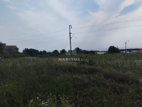 Terreno em Carreço com 498 m2 -Vistas mar