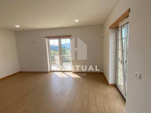 Moradia T4+1 com vistas para o rio Minho