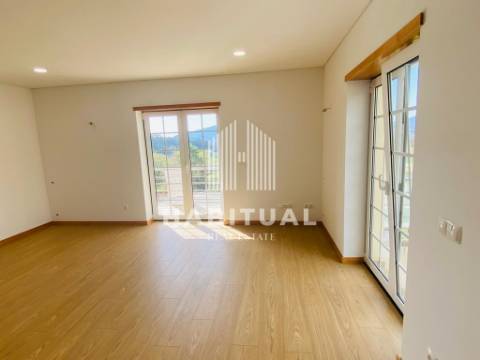 Moradia T4+1 com vistas para o rio Minho