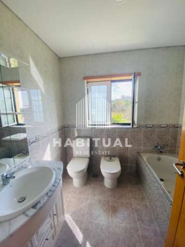 Moradia T4+1 com vistas para o rio Minho